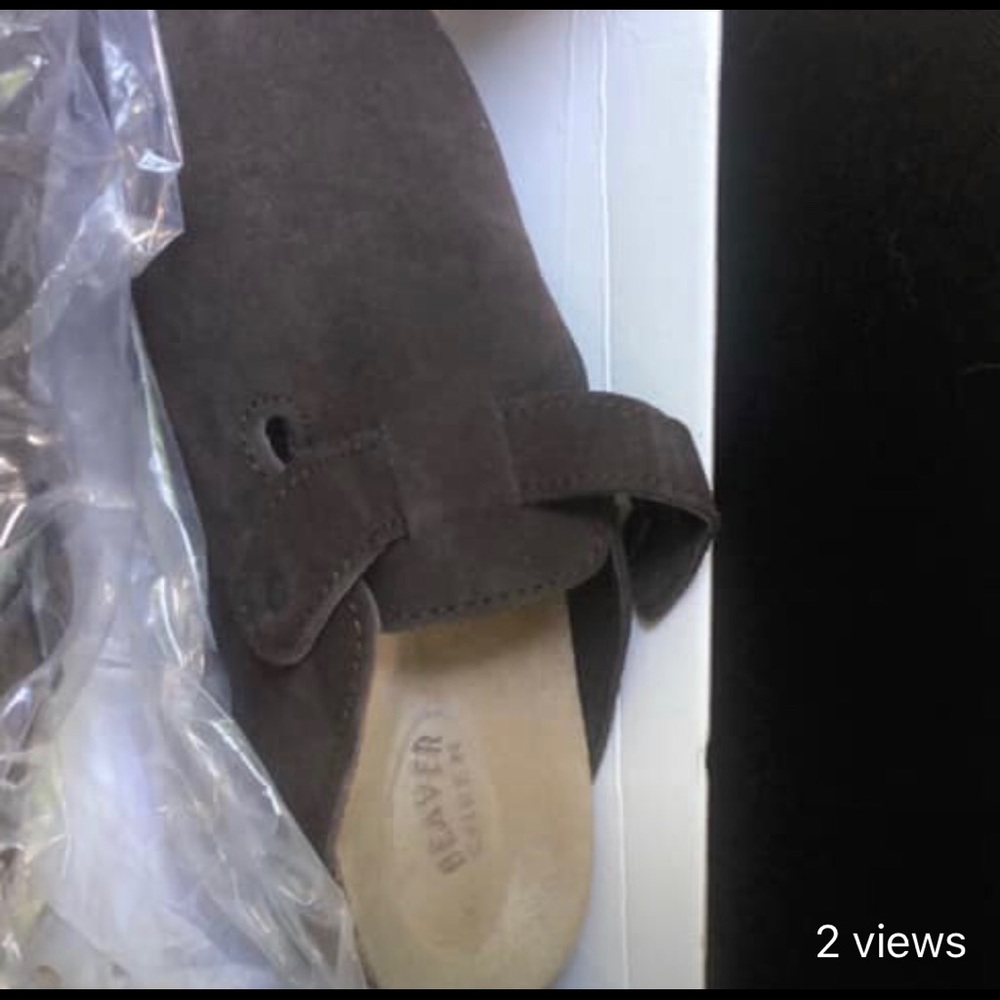 Beaver creek size 8 medium 
They are like new
